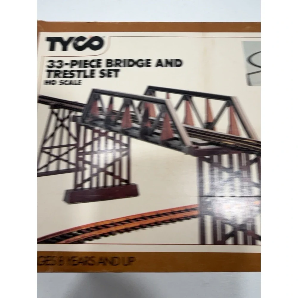 TYCO 33 piece